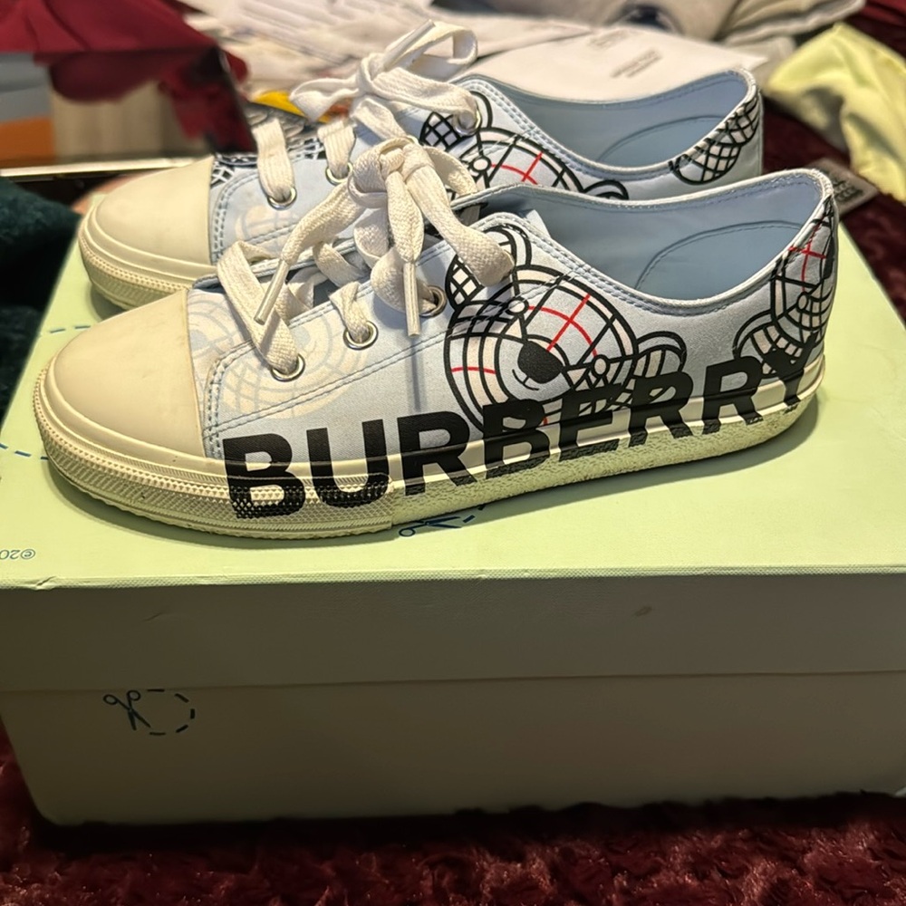 Burberry kids sneakers